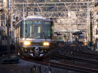 JR西日本223系電車 鉄道フォト・写真 by norikadさん 須磨駅：2008年02月24日07時ごろ