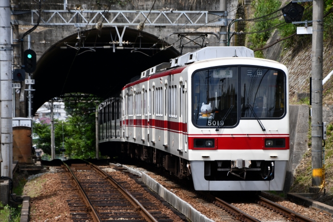 神戸電鉄5000系電車 5019 鵯越駅 鉄道フォト・写真 by norikadさん