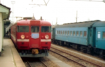 JR西日本 国鉄451・471・457系電車 鉄道フォト・写真 by norikadさん 高岡駅 (JR)：1988年12月29日00時ごろ