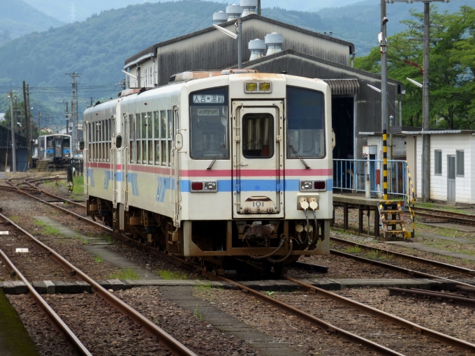くま川鉄道KT-100形 101 鉄道フォト・写真 by norikadさん 人吉駅：2014年07月05日12時ごろ