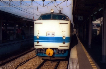 JR西日本 国鉄419系電車 鉄道フォト・写真 by norikadさん 福井駅 (福井県|JR)：1988年12月30日00時ごろ