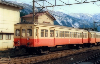 北陸鉄道 1723 鉄道フォト・写真 by norikadさん 鶴来駅：1988年12月30日00時ごろ