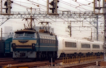JR貨物 国鉄EF66形電気機関車 EF66-24 鉄道フォト・写真 by norikadさん 鷹取駅：1989年01月07日00時ごろ