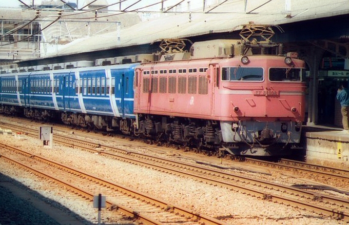 JR貨物 国鉄EF81形電気機関車 EF81-108 鉄道フォト・写真 by norikadさん 京都駅 (JR)：1989年03月19日00時ごろ