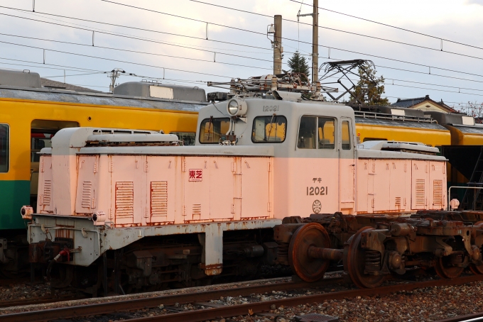 富山地方鉄道デキ12020形電気機関車 デキ12021 稲荷町駅 (富山県) 鉄道 