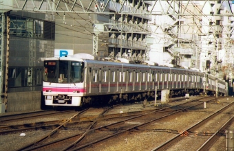 京王電鉄 京王8000系電車 鉄道フォト・写真 by norikadさん 笹塚駅：1998年02月17日00時ごろ