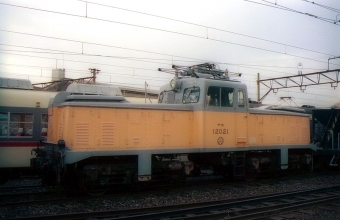 富山地方鉄道デキ12020形電気機関車 12021 鉄道フォト・写真 by norikadさん 稲荷町駅 (富山県)：1988年12月29日00時ごろ
