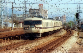 JR西日本 国鉄117系電車 鉄道フォト・写真 by norikadさん 鷹取駅：1989年11月03日00時ごろ