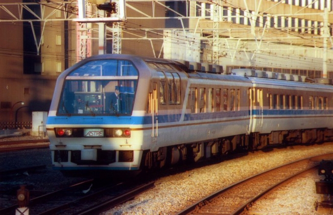 JR西日本 キロ65形 ゴールデンエクスプレスアストル 鉄道フォト・写真 by norikadさん 大阪駅：1989年12月03日00時ごろ