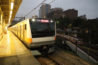 JR東日本E233系電車 鉄道フォト・写真 by norikadさん 御茶ノ水駅 (JR)：2019年10月19日17時ごろ