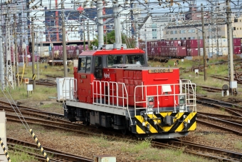 JR貨物 HD300形 HD300-4 鉄道フォト・写真 by norikadさん 南千住駅 (JR)：2019年10月20日13時ごろ