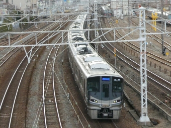 JR西日本225系電車 鉄道フォト・写真 by norikadさん 西明石駅：2023年02月14日09時ごろ