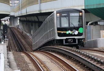 大阪メトロ 32957 (大阪市営地下鉄30000系) 車両ガイド | レイルラボ 