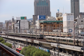 JR西日本223系電車 鉄道フォト・写真 by norikadさん 三ノ宮駅：2019年10月23日13時ごろ