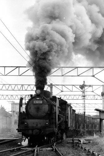 国鉄C61形蒸気機関車 C61-18 鉄道フォト・写真 by norikadさん 高鍋駅：1972年08月13日00時ごろ