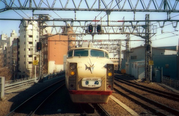東武鉄道 1720系 きぬ(特急) 鉄道フォト・写真 by norikadさん 浅草駅 (東武)：1989年05月07日00時ごろ