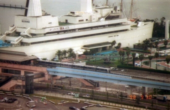 ゆりかもめ7000系電車 鉄道フォト・写真 by norikadさん 台場駅：1998年09月30日00時ごろ