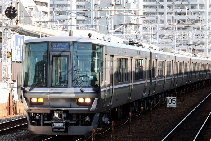 鉄道フォト・写真：JR西日本223系電車 223-2017 垂水駅 鉄道フォト・写真 by norikadさん - 撮影日 2024/02/03 12:20