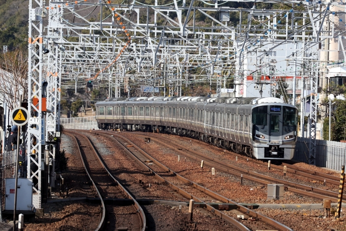 JR西日本225系電車 鉄道フォト・写真 by norikadさん 須磨駅：2024年02月12日09時ごろ