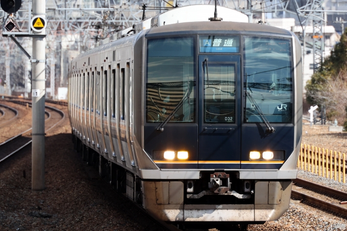 JR西日本 クモハ320形 クモハ320-32 鉄道フォト・写真 by norikadさん 摩耶駅：2024年02月12日12時ごろ