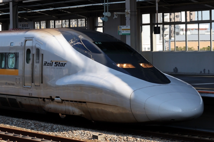 JR西日本 724形(T`c) RailStar 724-7502 鉄道フォト・写真 by norikadさん 西明石駅：2024年06月05日07時ごろ