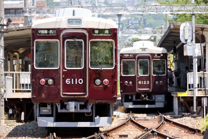 鉄道フォト・写真：阪急電鉄 阪急6000系電車 6110 苦楽園口駅 鉄道フォト・写真 by norikadさん - 撮影日 2024/06/14 11:01