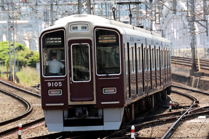 鉄道フォト・写真：阪急電鉄 阪急9000系電車 9105 十三駅 鉄道フォト・写真 by norikadさん - 撮影日 2024/06/14 11:33