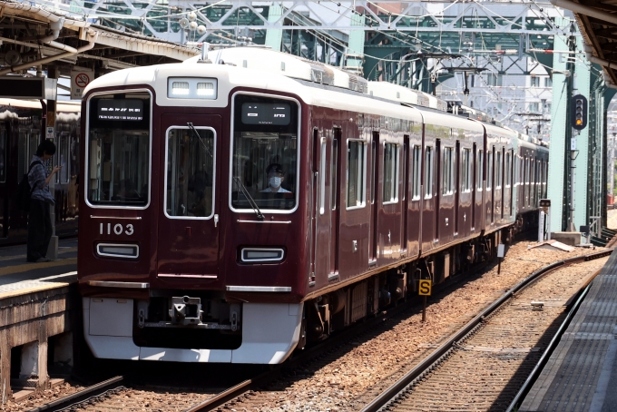 鉄道フォト・写真：阪急電鉄 阪急1000系電車(2代) 1103 中津駅 (大阪府|阪急) 鉄道フォト・写真 by norikadさん - 撮影日 2024/06/14 12:24