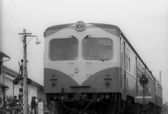 国鉄 キハユニ15 鉄道フォト・写真 by norikadさん 西脇市駅：1970年10月11日00時ごろ