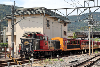 嵯峨野観光鉄道DE10形ディーゼル機関車 徹底ガイド | レイルラボ(RailLab)