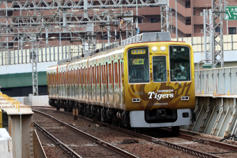 阪神　号外 撮った】2018/03/03 8241f 神戸方ユニット出場試運転 – 実家のような