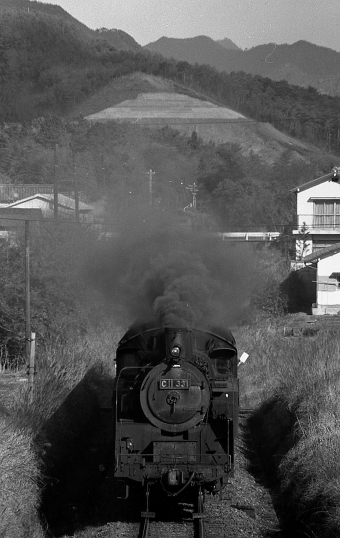 国鉄C11形蒸気機関車 C11-331 鉄道フォト・写真 by norikadさん 仁豊野駅：1972年02月05日00時ごろ