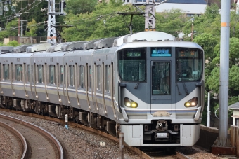 JR西日本225系電車 14 鉄道フォト・写真 by norikadさん 元町駅 (兵庫県|JR)：2020年10月13日08時ごろ