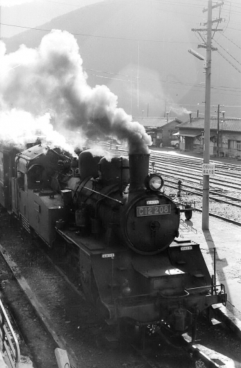 国鉄C12形蒸気機関車 C12-208 鉄道フォト・写真 by norikadさん 立野駅 (熊本県|JR)：1972年12月30日00時ごろ
