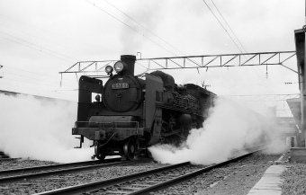 国鉄C57形蒸気機関車 C57-87 鉄道フォト・写真 by norikadさん 岩見沢駅：1974年07月26日00時ごろ