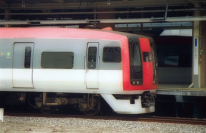 JR東日本253系電車 NEX 鉄道フォト・写真 by norikadさん 新宿駅 (JR)：1991年07月06日00時ごろ