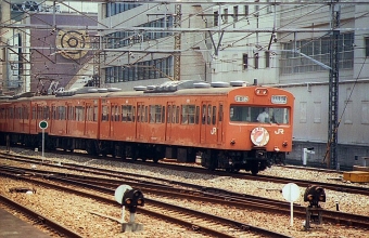JR西日本 国鉄103系電車 鉄道フォト・写真 by norikadさん 大阪駅：1988年06月01日00時ごろ