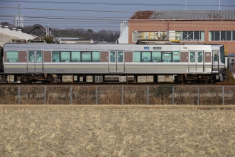 JR西日本223系電車 クハ222－2046 鉄道フォト・写真 by norikadさん 大久保駅 (兵庫県)：2021年01月14日12時ごろ