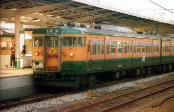 JR西日本 国鉄115系電車 鉄道フォト・写真 by norikadさん 岡山駅：1990年08月19日00時ごろ
