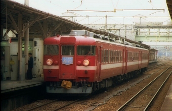 JR西日本 国鉄711系電車 鉄道フォト・写真 by norikadさん 高岡駅 (JR)：1988年12月29日00時ごろ