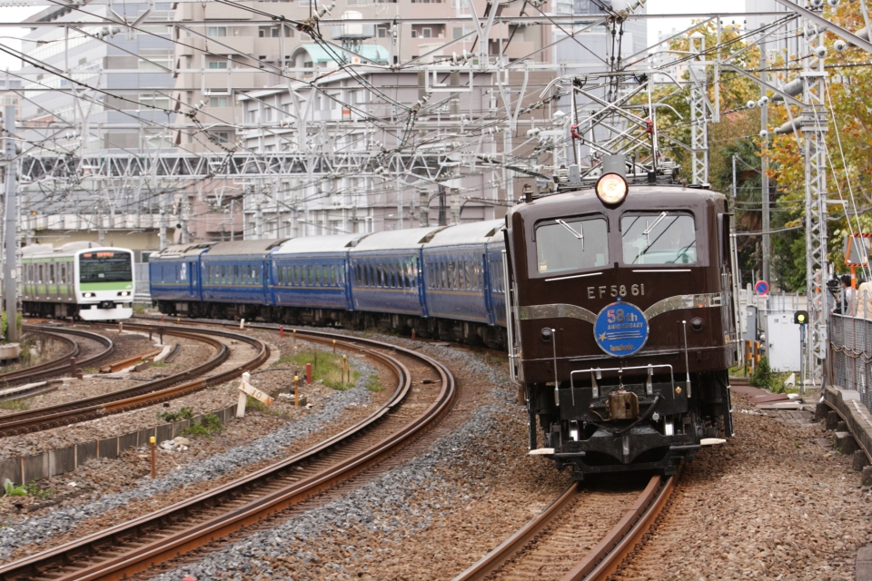 W5827】国鉄 EF58 27号機(旧車体型)電気機関車 - 鉄道模型