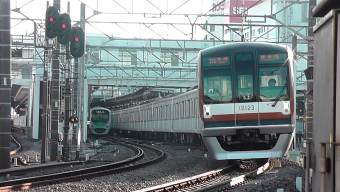 東京メトロ 10123 (東京メトロ10000系) 車両ガイド | レイルラボ(RailLab)