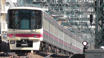 京王電鉄 8764 (京王8000系) 車両ガイド | レイルラボ(RailLab)