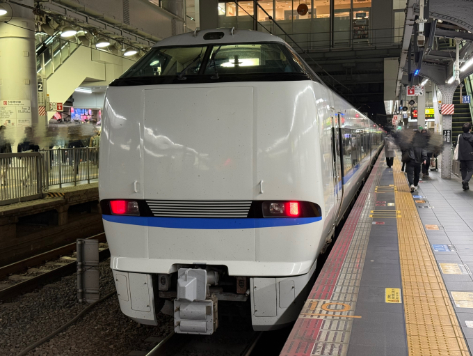 JR西日本 クロ683-4505 (683系) 車両ガイド | レイルラボ(RailLab)