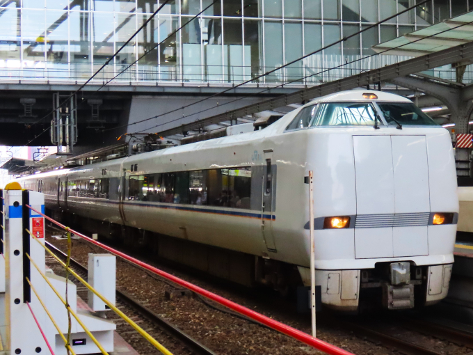 JR西日本 クモハ681-2502 (681系) 車両ガイド | レイルラボ(RailLab)