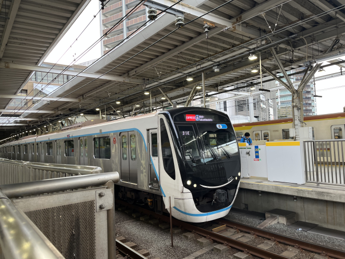 東急電鉄 3121 (東急3020系) 車両ガイド | レイルラボ(RailLab)