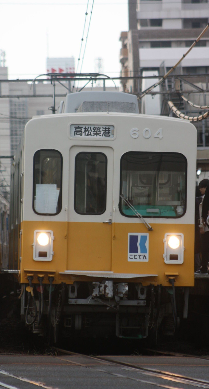 高松琴平電気鉄道 600形 604 片原町駅 (香川県) 鉄道フォト・写真 by