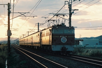 国鉄EF65形電気機関車 EF65 123 鉄道フォト・写真 by 北東航1さん 中庄駅：1986年10月30日00時ごろ