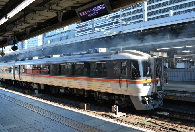 鉄道フォト・写真：JR東海キハ85系気動車 ひだ キハ85-1102 名古屋駅 (JR) 鉄道フォト・写真 by 北東航1さん - 撮影日 2022/10/26 00:00