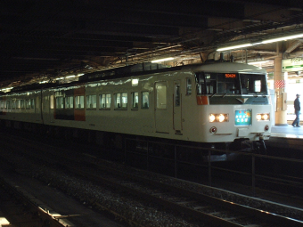 JR東日本 クハ185-216 (185系) 車両ガイド | レイルラボ(RailLab)